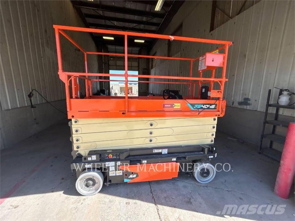 JLG ES4046 Scissor lifts