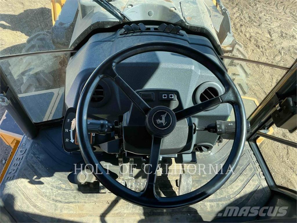 John Deere 310SL HL Backhoe loaders