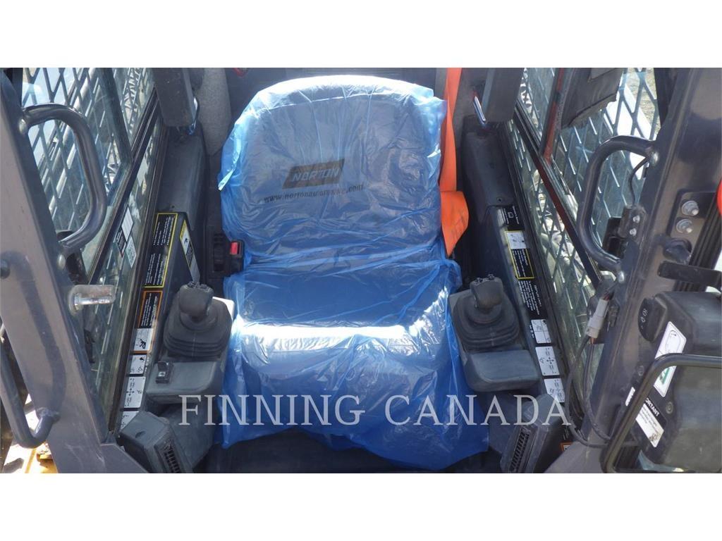 John Deere 331G Crawler loaders