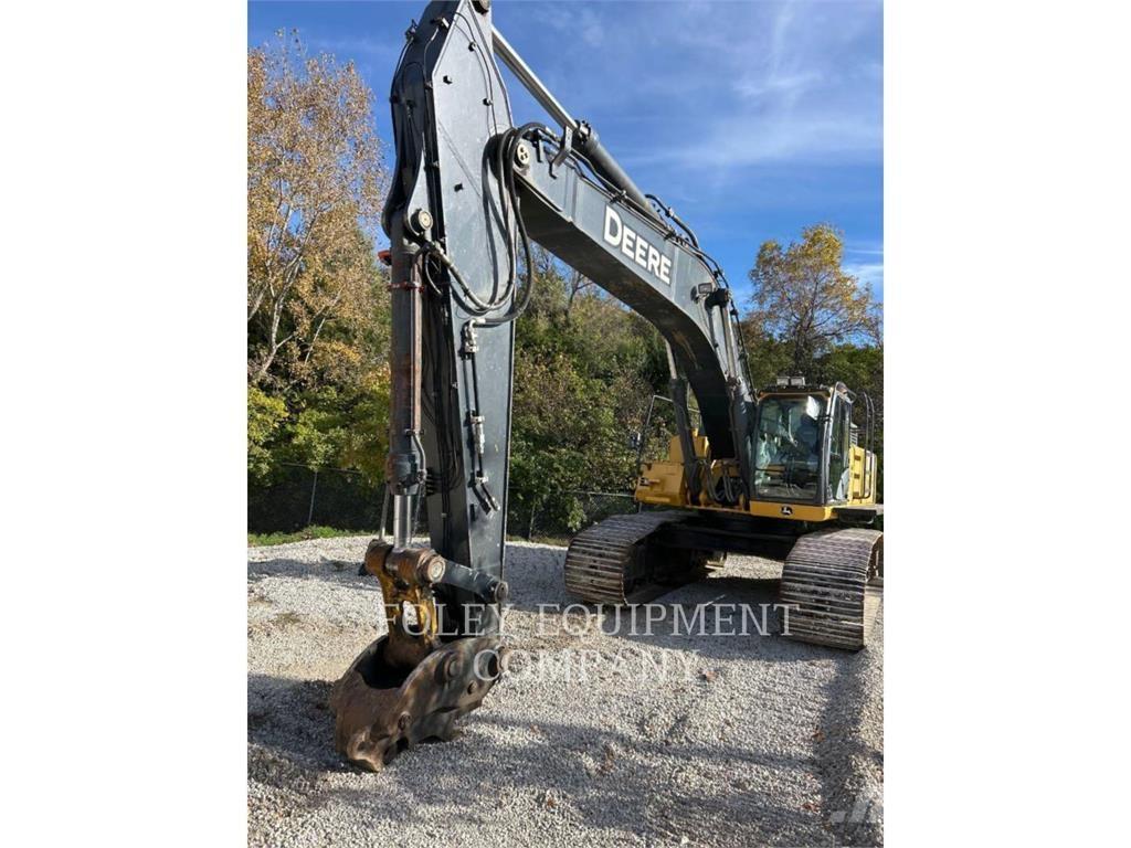 John Deere 470GLC Crawler excavators