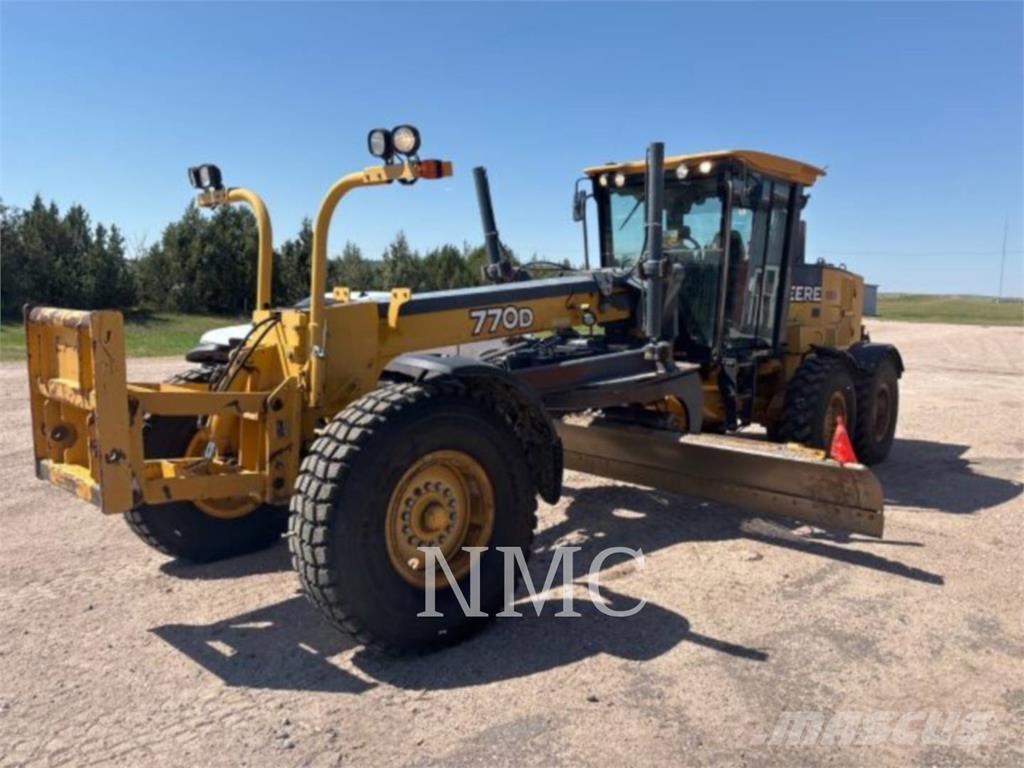 John Deere 770D_JD Graders