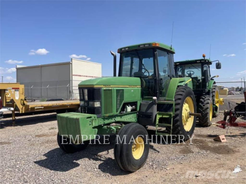 John Deere 7800 Tractors
