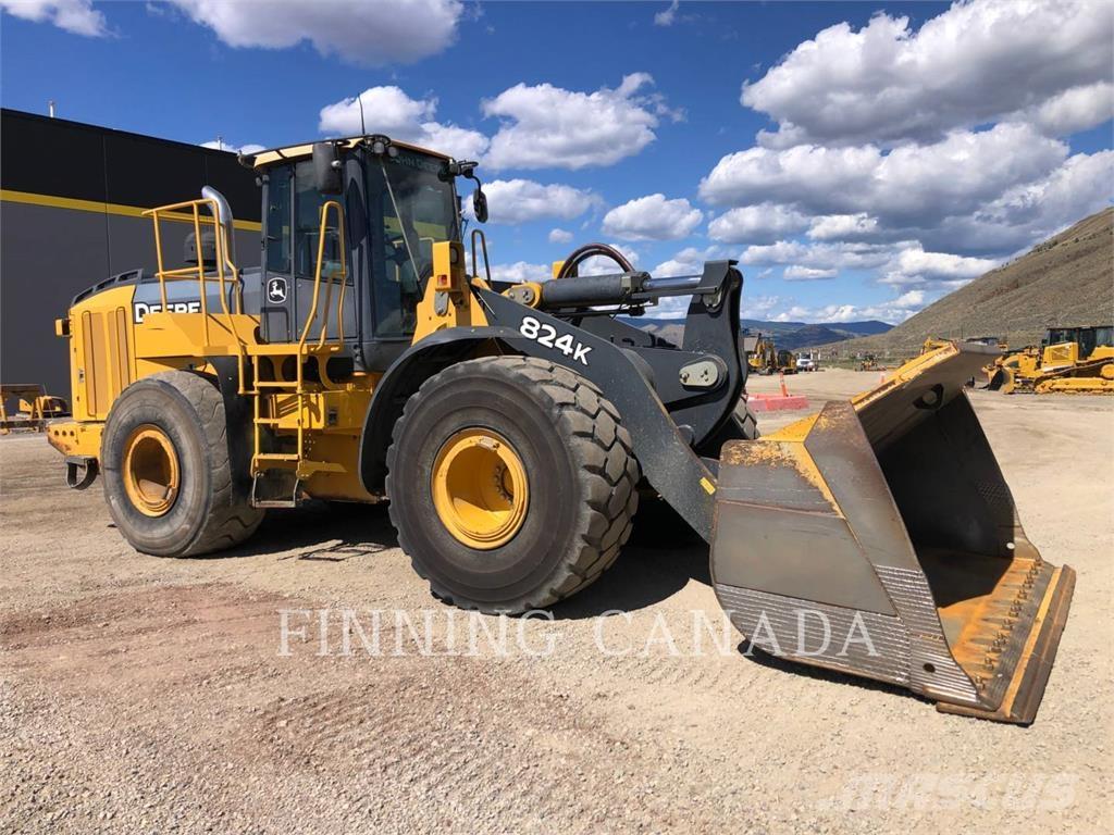 John Deere 824K Wheel loaders