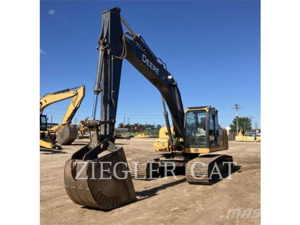 John Deere & CO. 200D Crawler excavators