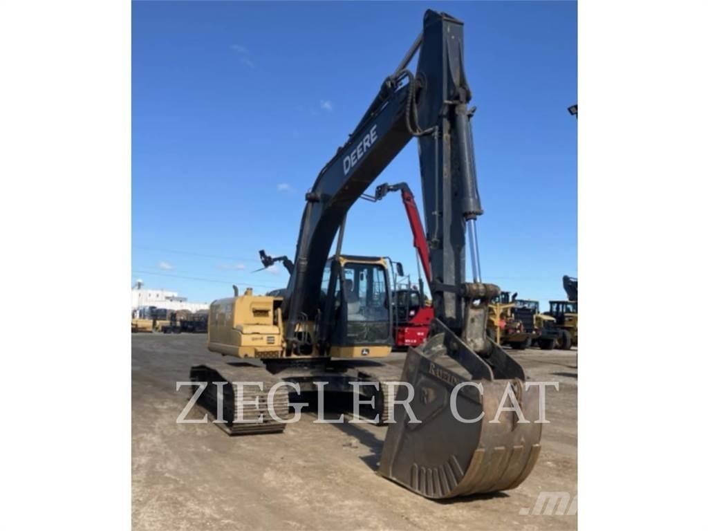 John Deere & CO. 200D Crawler excavators