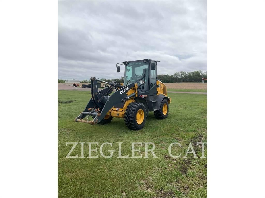John Deere & CO. 324L Wheel loaders
