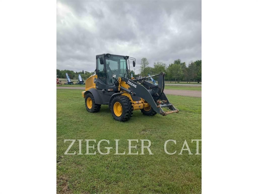 John Deere & CO. 324L Wheel loaders