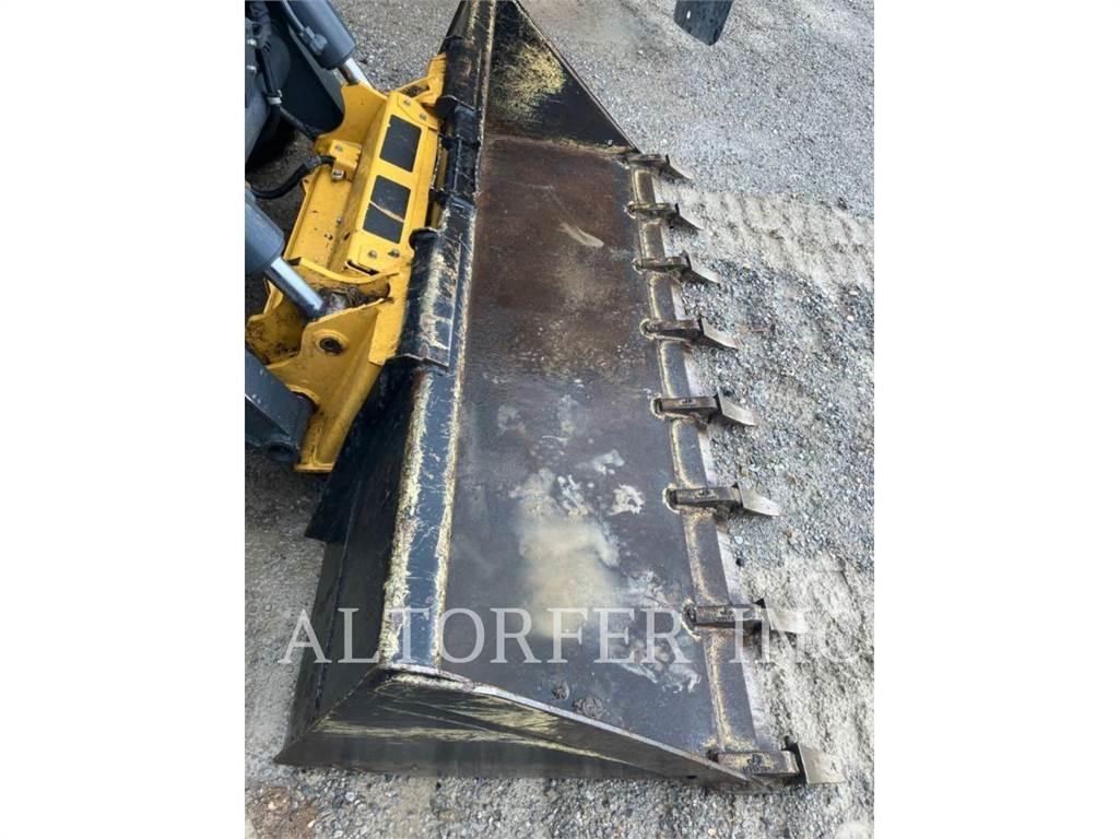 John Deere & CO. 333G Skid steer loaders