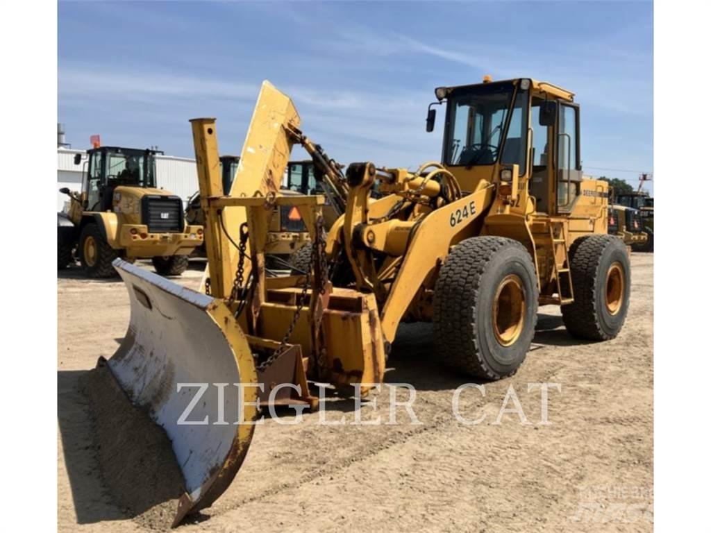 John Deere & CO. 624E Wheel loaders