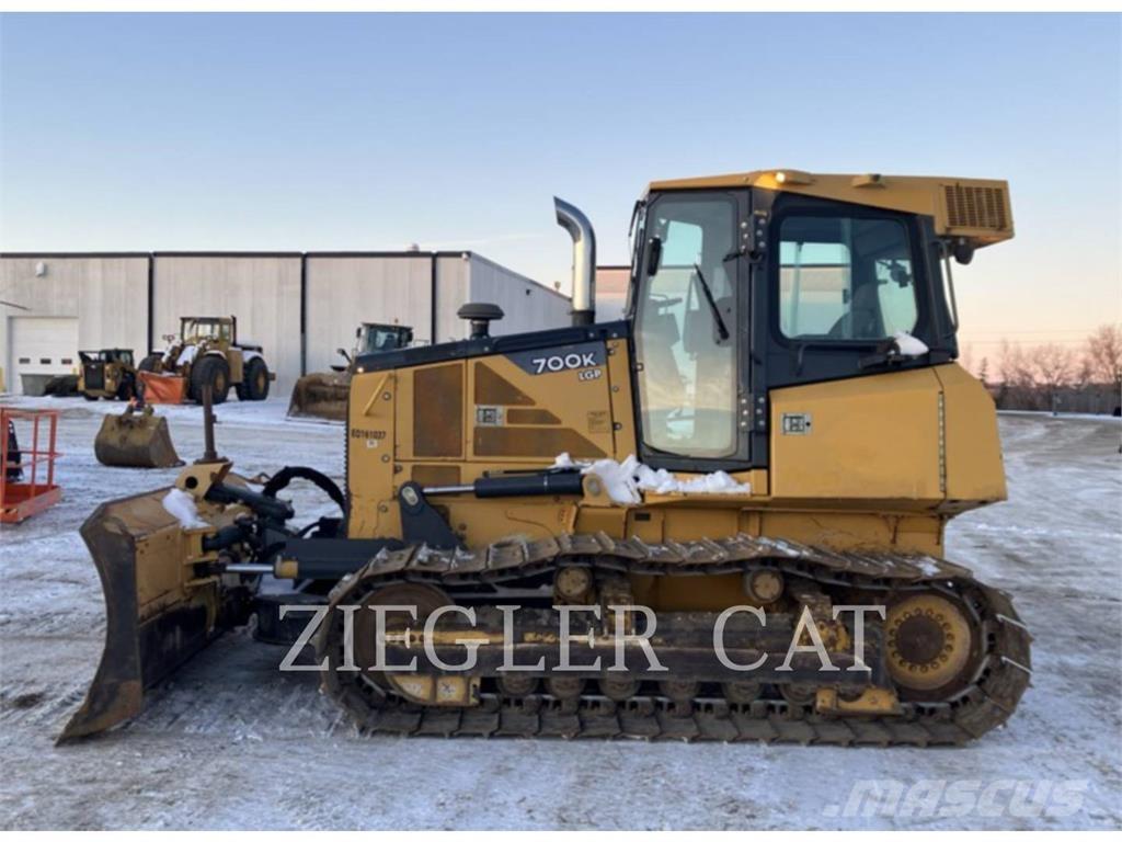 John Deere & CO. 700K LGP Crawler dozers