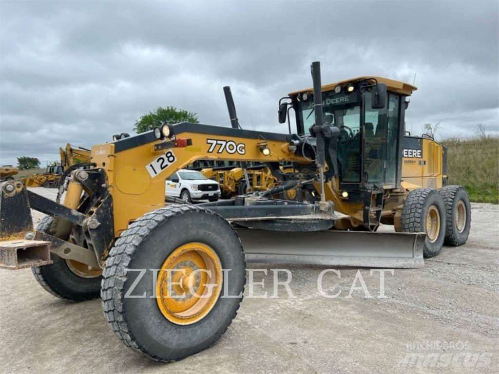 John Deere & CO. 770 G Graders