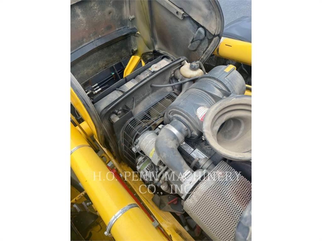 Komatsu WB150 Backhoe loaders