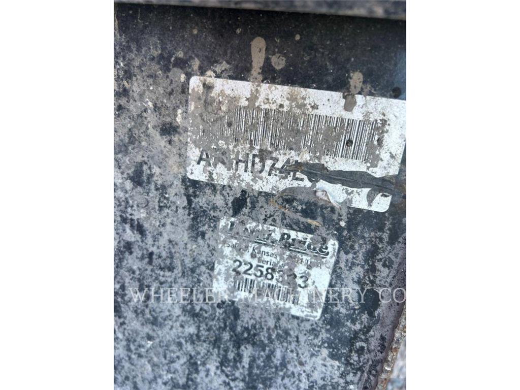 Kubota SSV75 Skid steer loaders