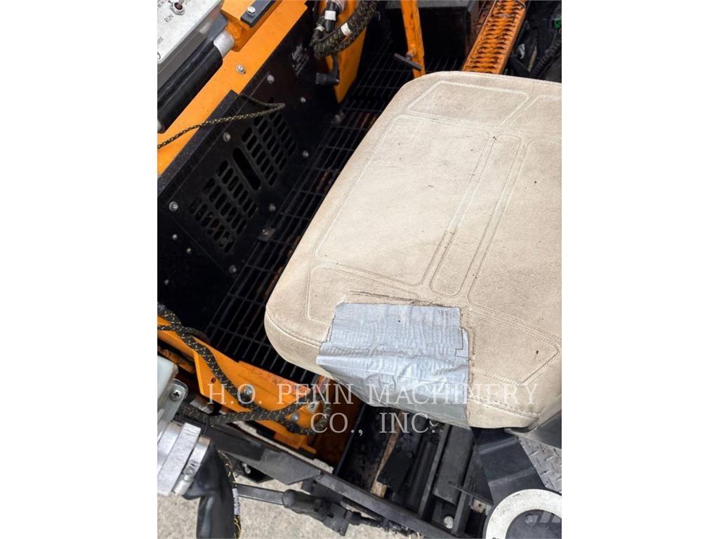 LeeBoy 8520 Asphalt pavers