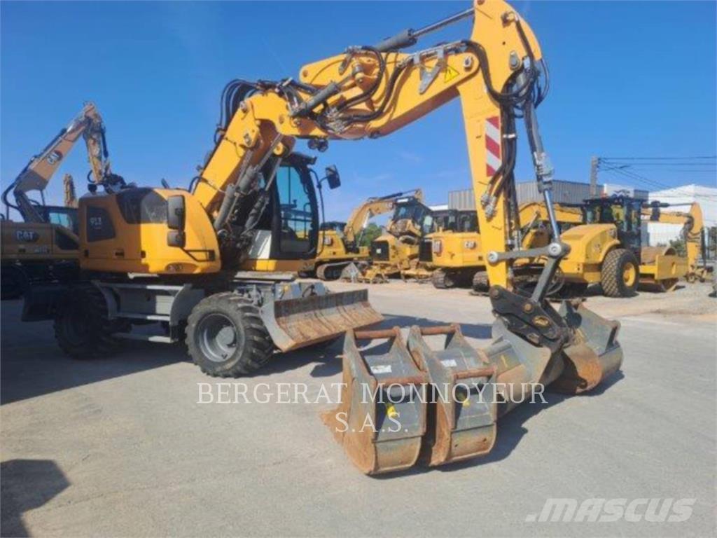 Liebherr A913 Wheeled excavators