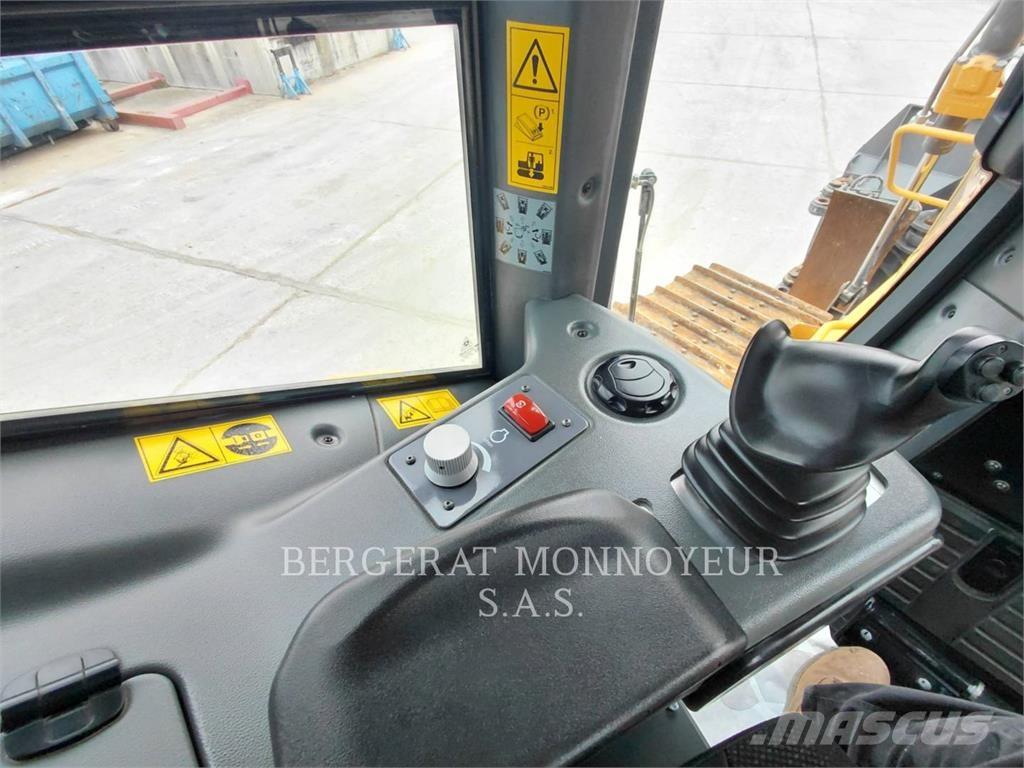 Liebherr PR736 Crawler dozers