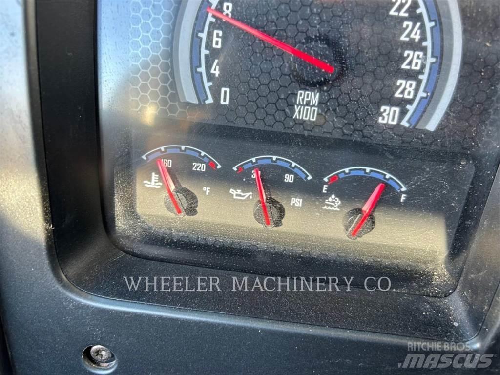 Mack WT2000 A Tanker trucks