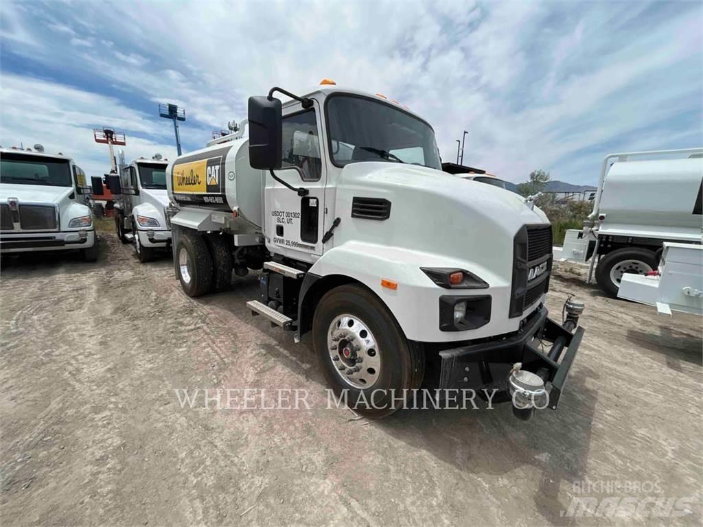 Mack WT2000 A Tanker trucks