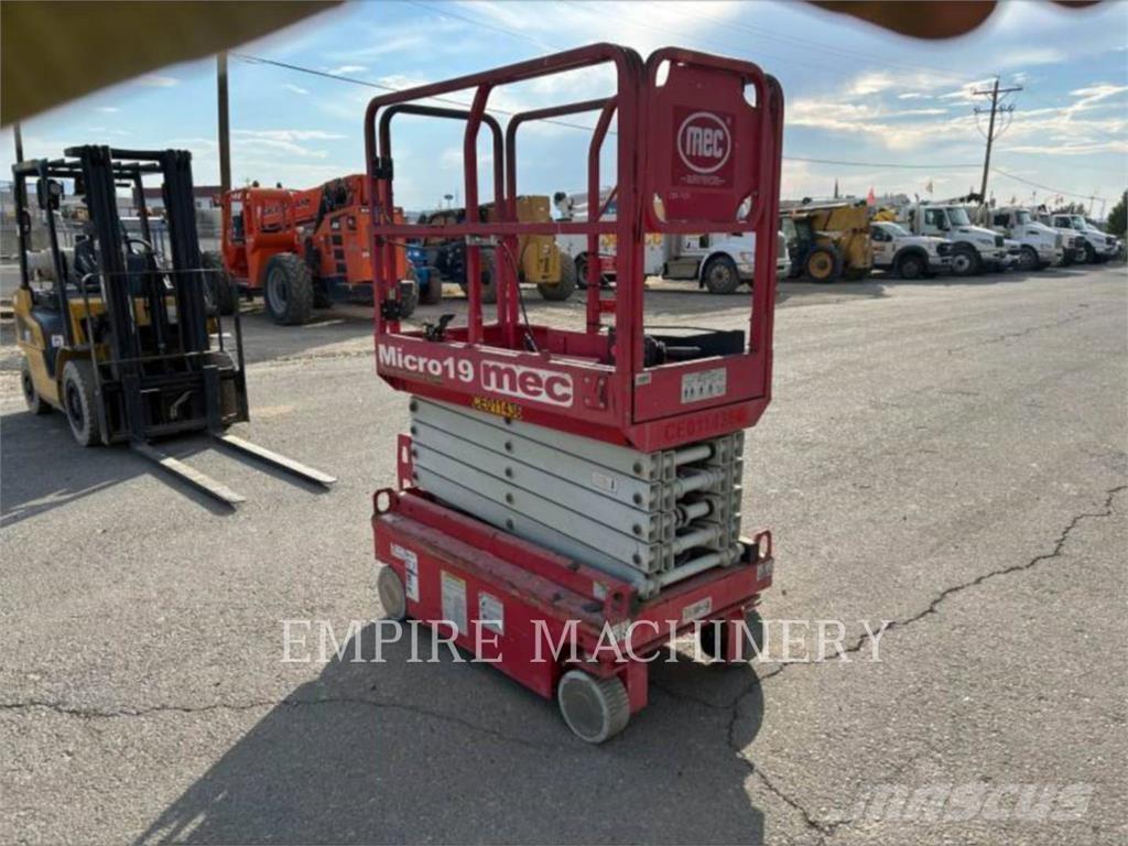 MEC MICRO 19 Articulated boom lifts