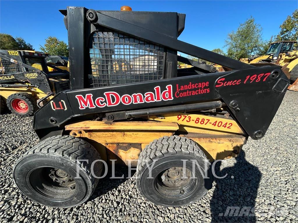 New Holland LX885 Skid steer loaders