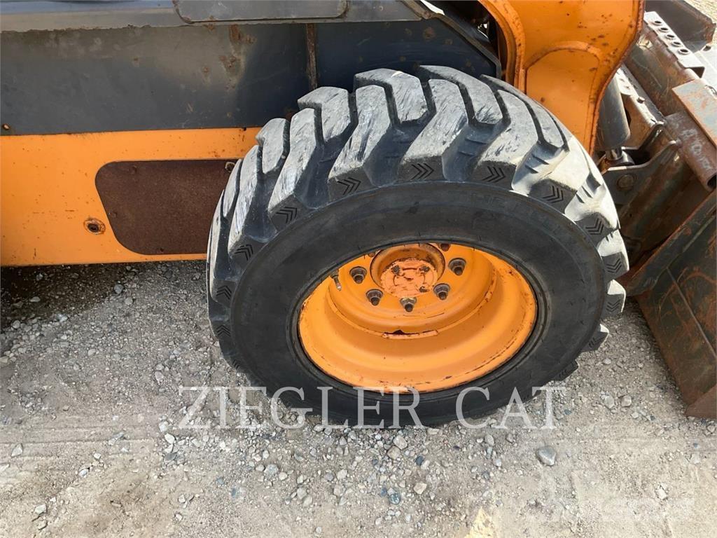 New Holland SV250 Skid steer loaders