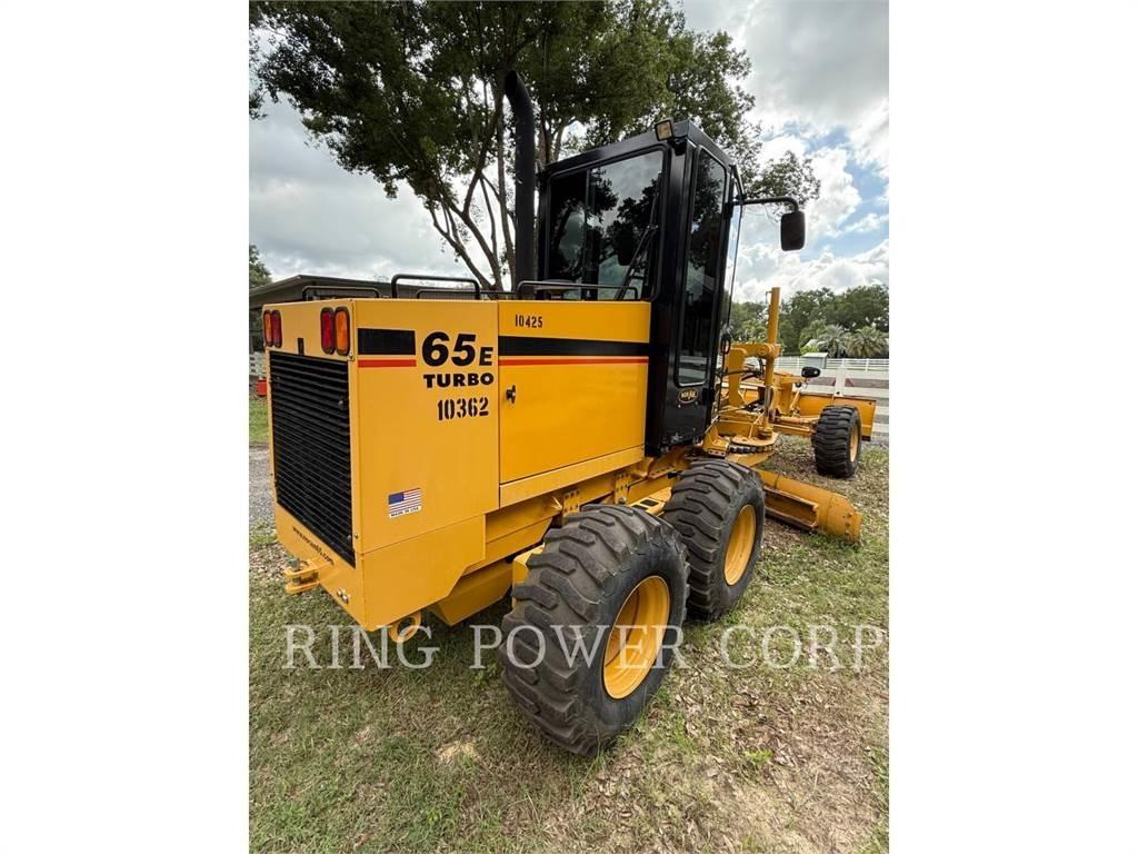 Noram 65E CAB Graders