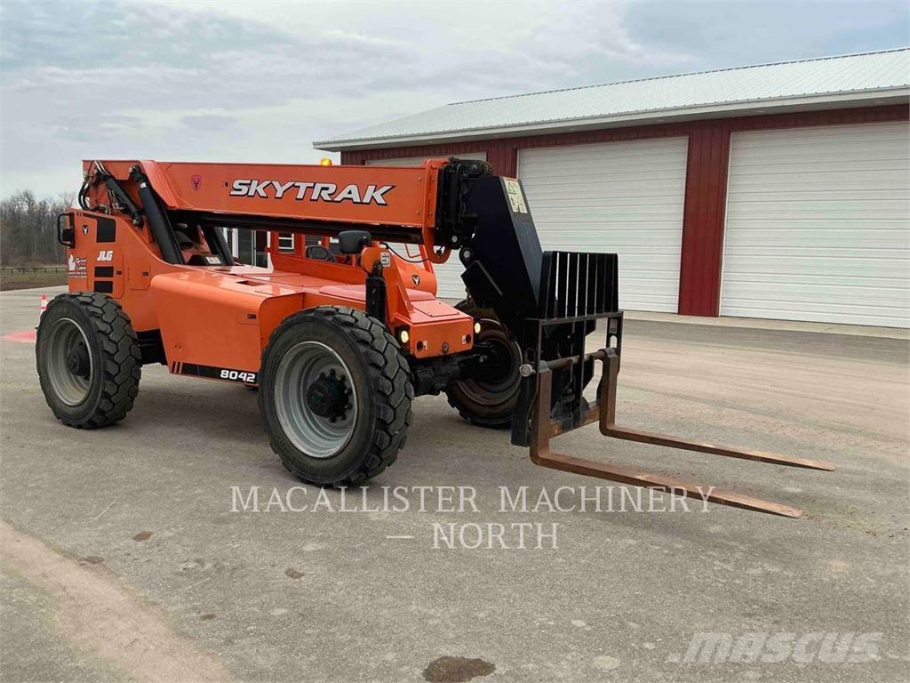  OMNIQUIP/SKY TRAK 8042 Telescopic handlers