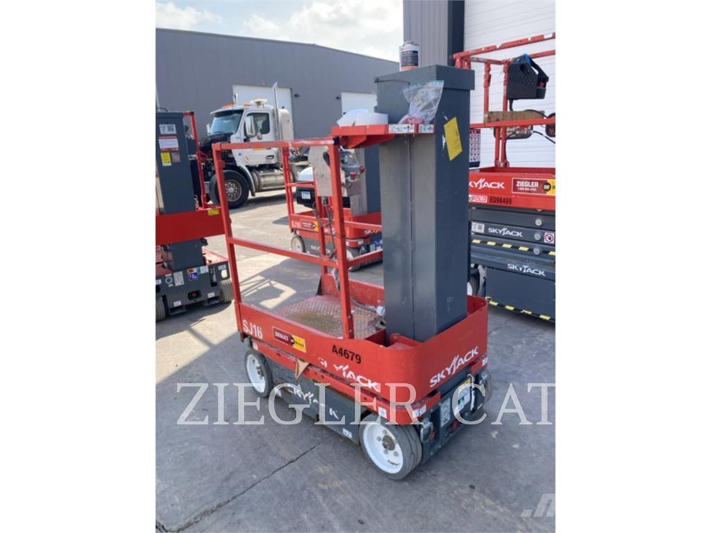 Skyjack SJ16 Scissor lifts