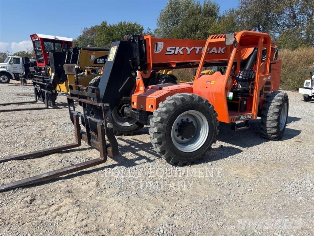 SkyTrak 8042O Telescopic handlers