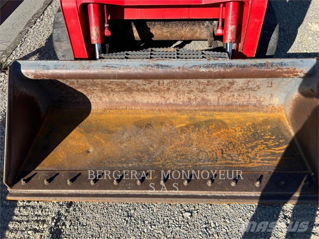 Takeuchi TL12 Crawler loaders