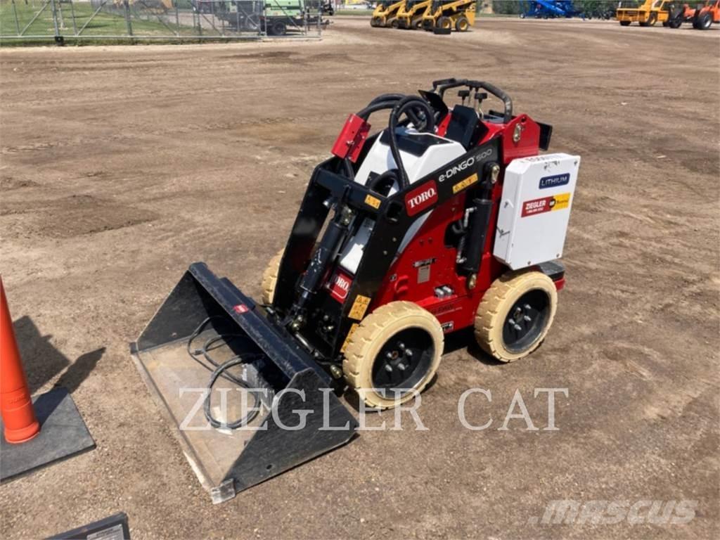 Toro E-DINGO Skid steer loaders