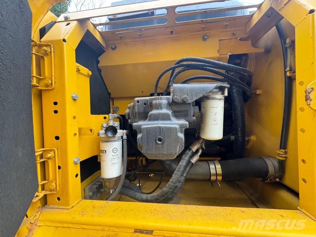Komatsu PC 210 LCD-8 Crawler excavators