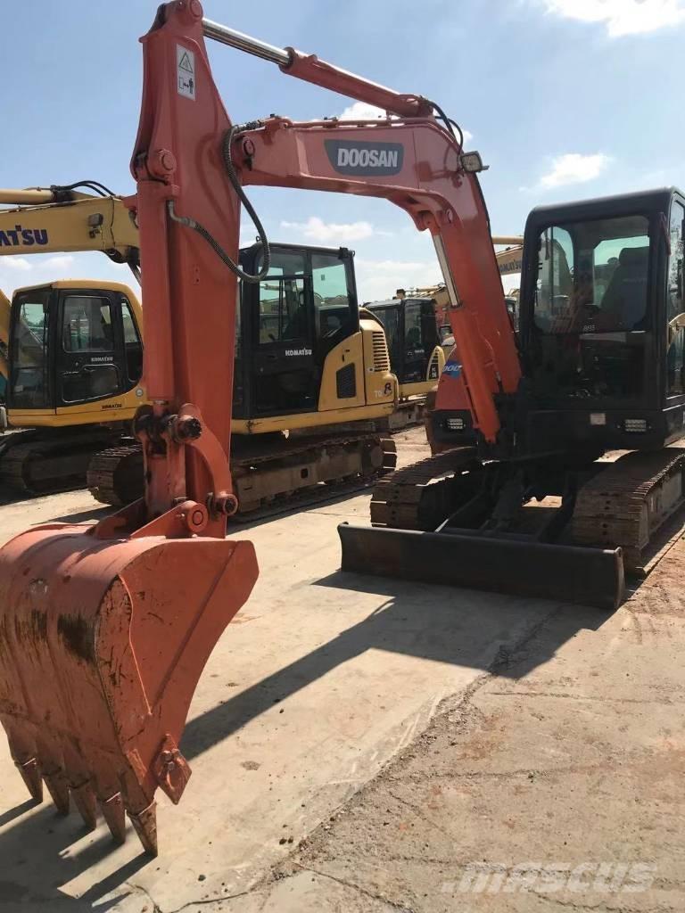 Doosan DX60 Crawler excavators