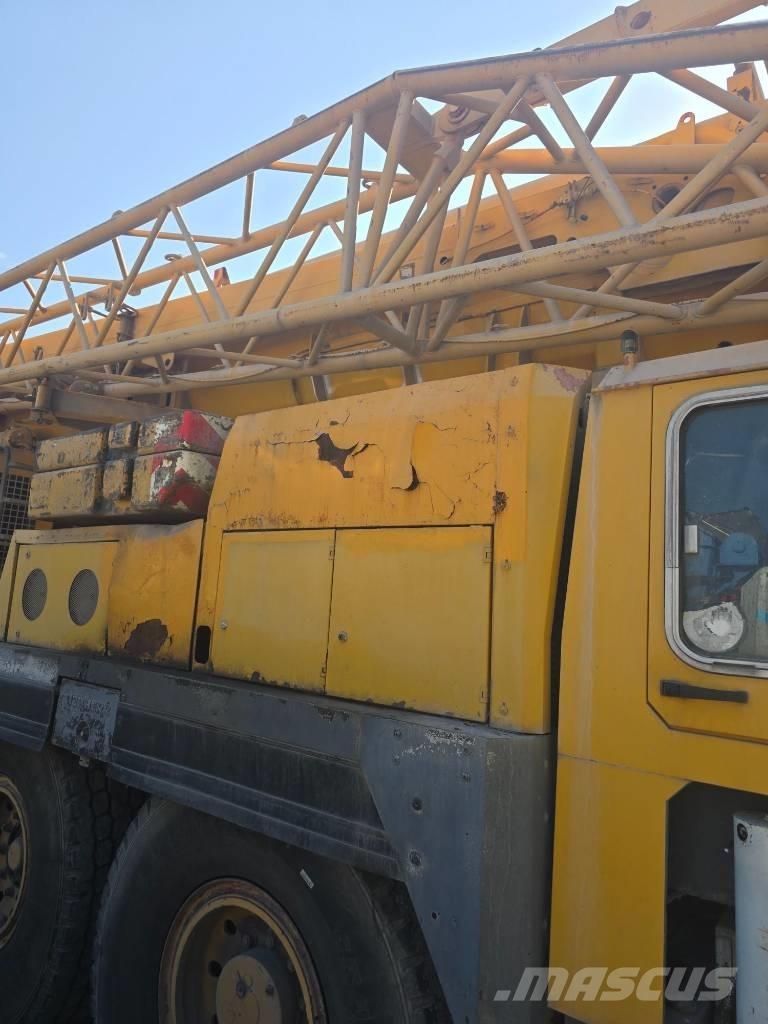 Liebherr LTM 1090 All terrain cranes