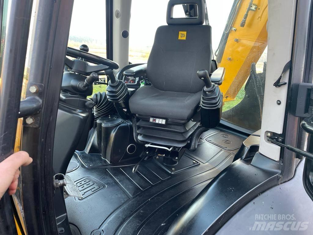 JCB 4 CX Backhoe loaders