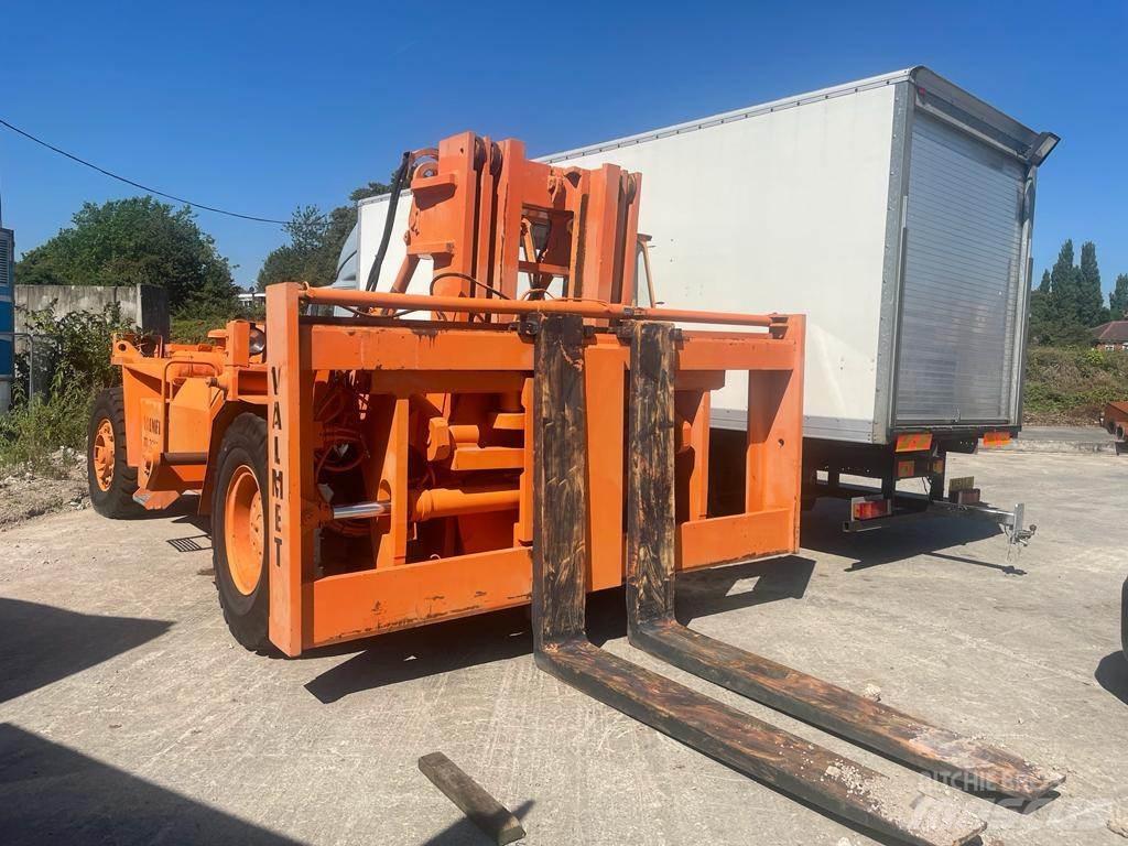 Valmet TD2212 Diesel trucks