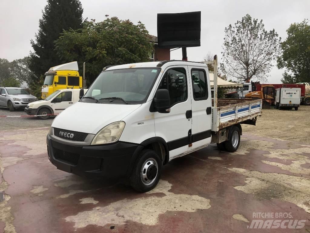 Iveco Daily 35-110 Box body trucks