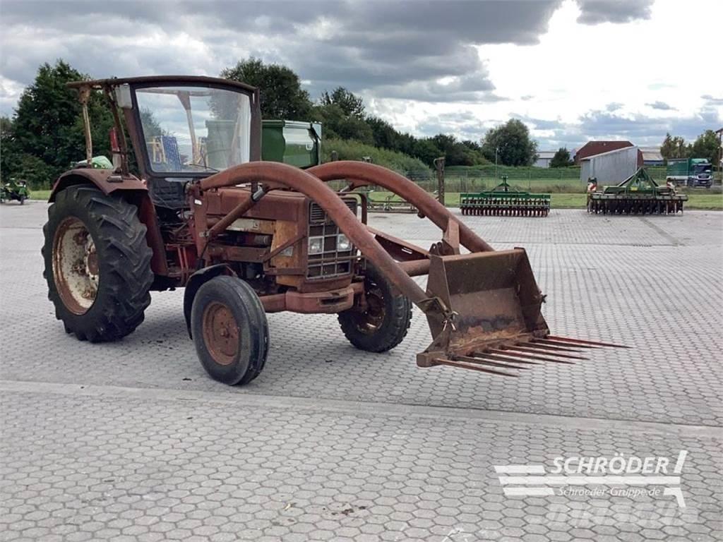 McCormick 724 Tractors