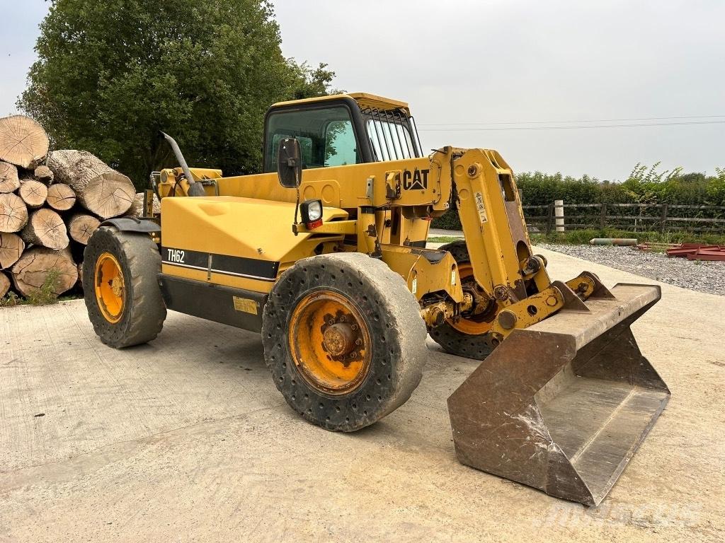 CAT TH 62 Telescopic handlers