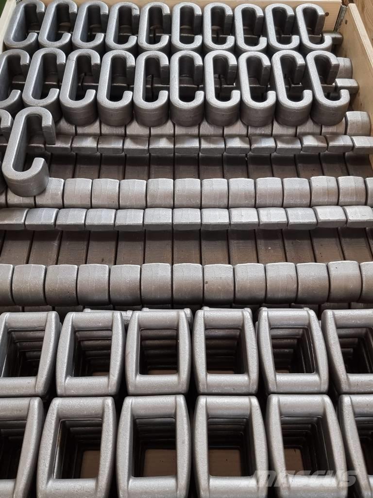 Clark Terra Tracks, chains and undercarriage