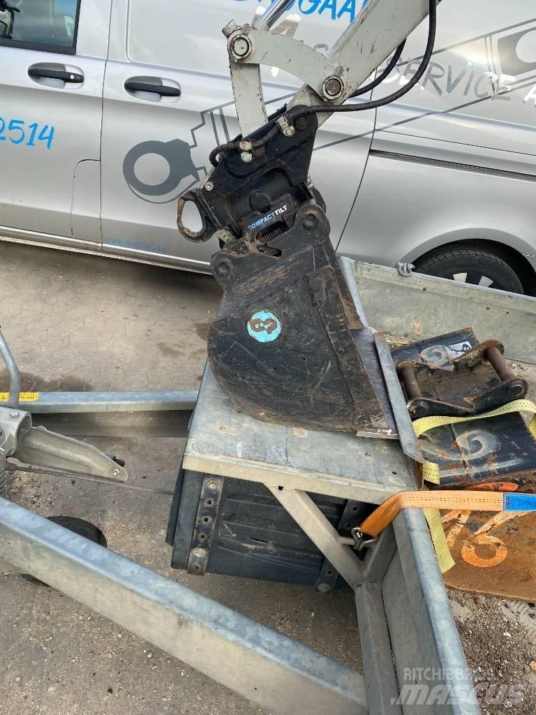Takeuchi TB 210 Mini excavators < 7t (Mini diggers)
