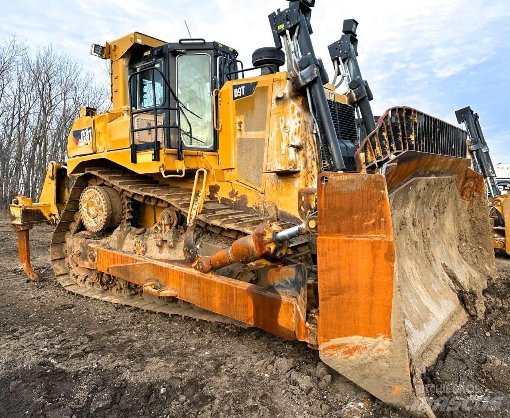 CAT D 9 T Crawler dozers