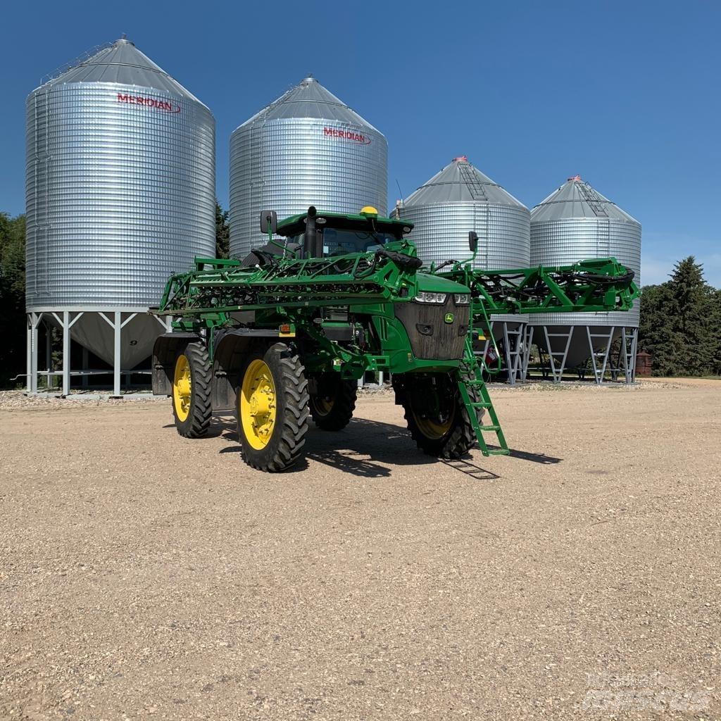 John Deere R4045 Self-propelled sprayers