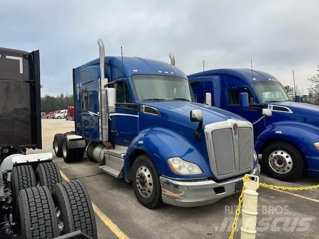 Kenworth T 680 Tractor Units