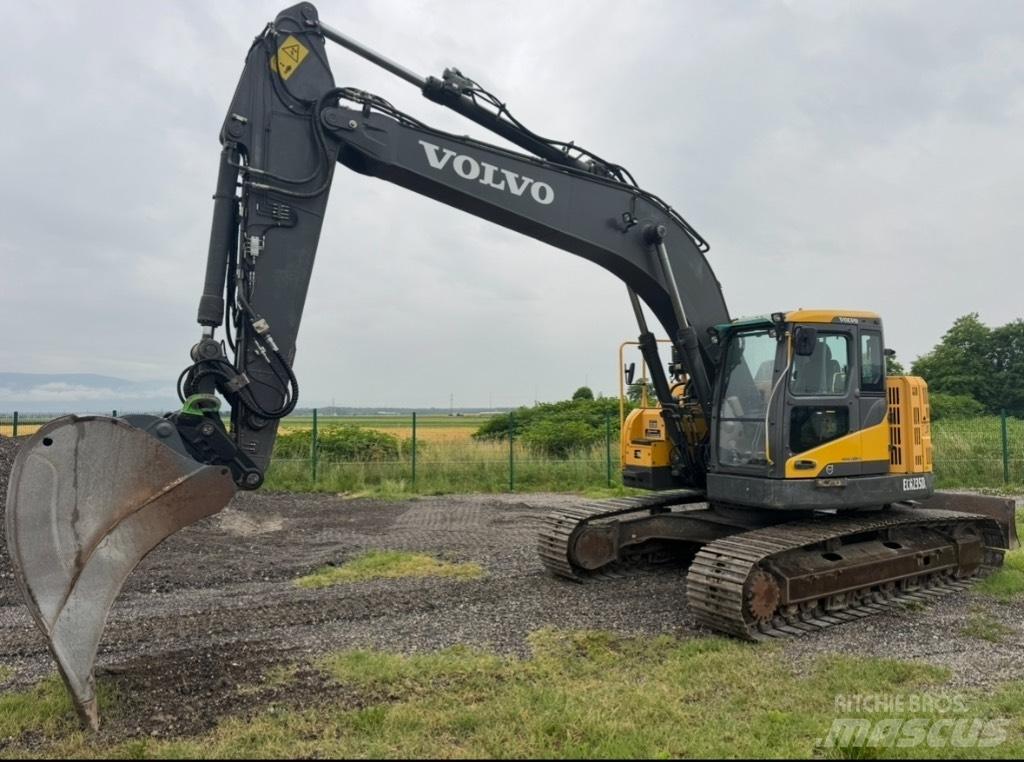 Volvo ECR235DL Crawler excavators