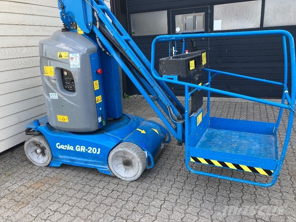Genie GR 20 J Vertical mast lifts