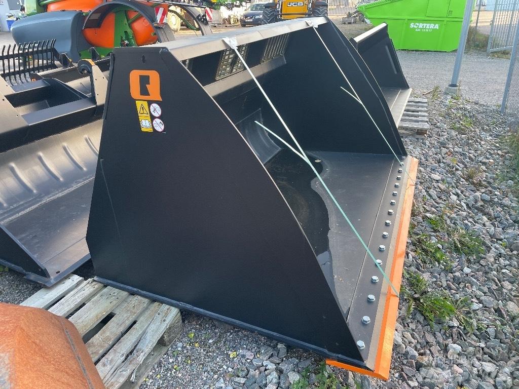 Quicke 245 VXL Front loader accessories