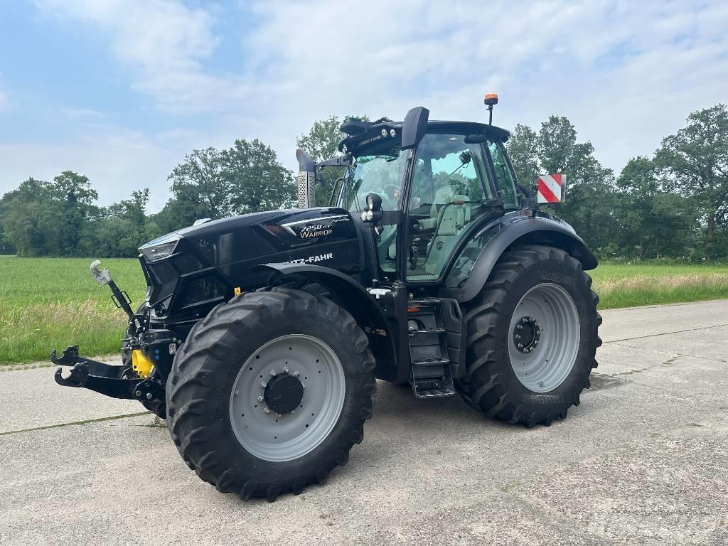 Deutz-Fahr 7250 Tractors