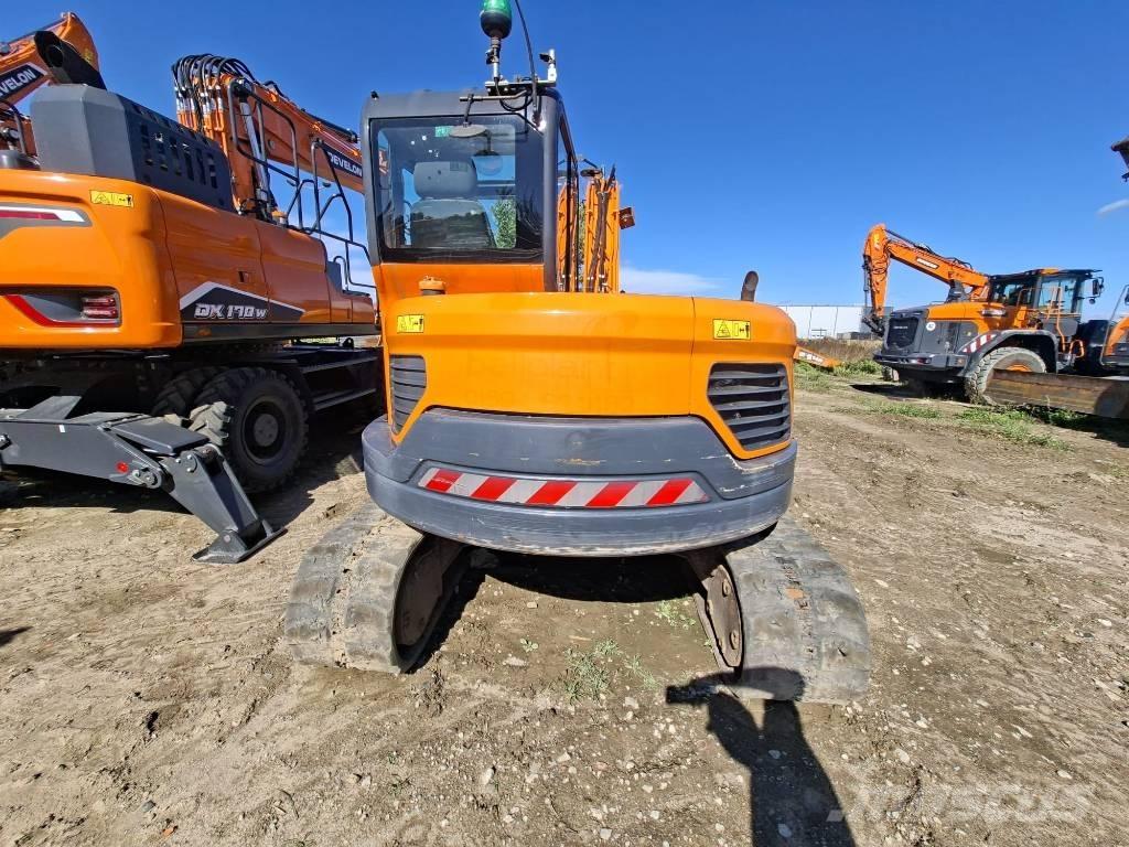 Doosan DX 85 R-3 Midi excavators  7t - 12t