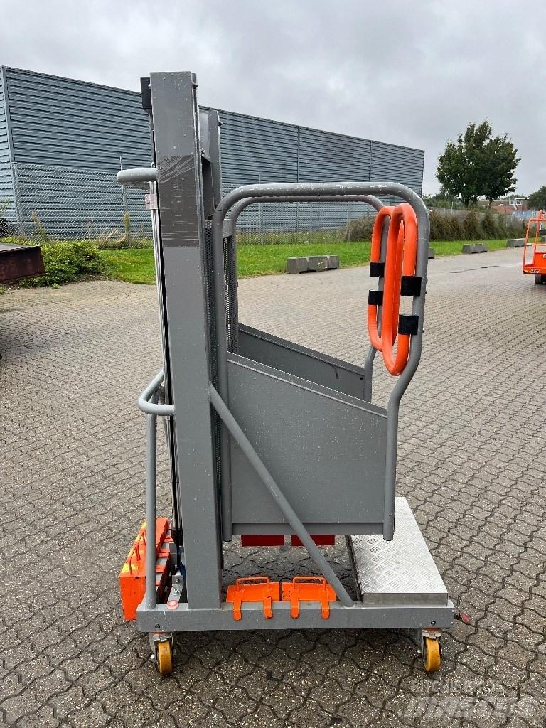 Lockhard Uplift 5 Push around lifts